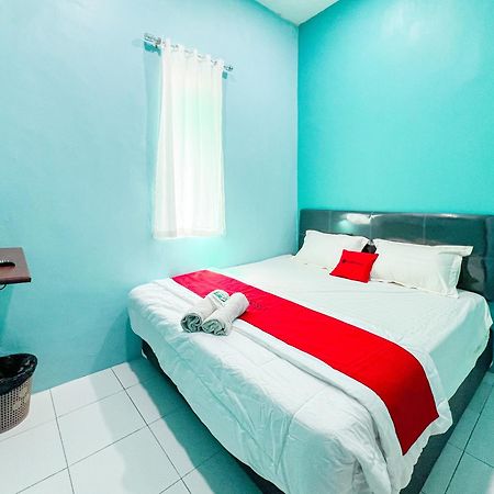 Reddoorz Near Sunrise Mall Mojokerto Ngoại thất bức ảnh