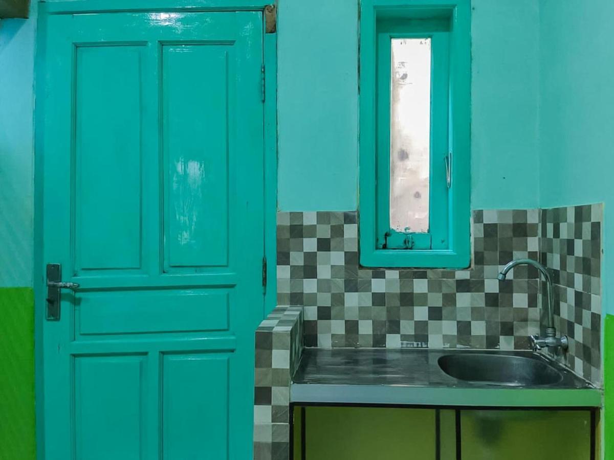 Reddoorz Near Sunrise Mall Mojokerto Ngoại thất bức ảnh