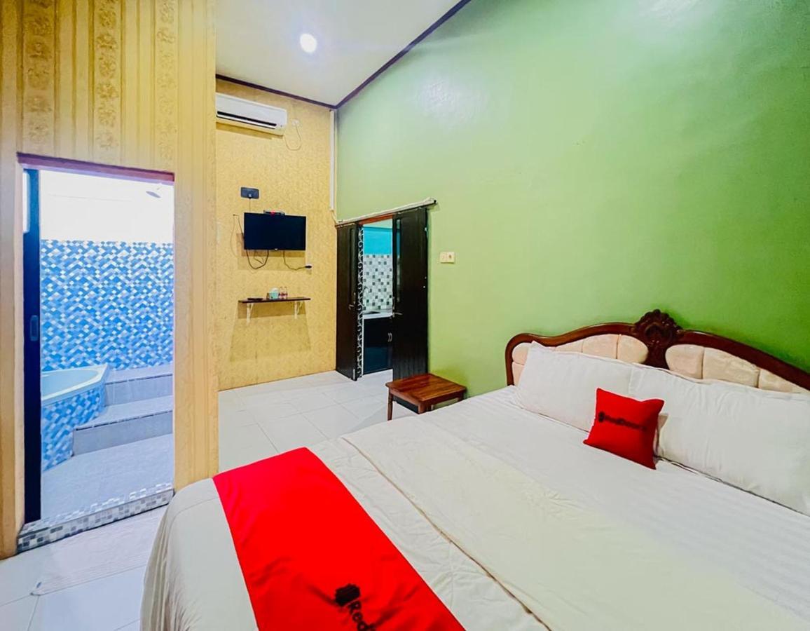 Reddoorz Near Sunrise Mall Mojokerto Ngoại thất bức ảnh