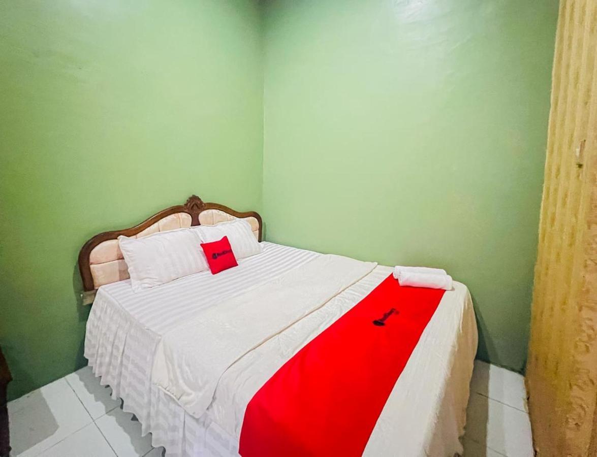 Reddoorz Near Sunrise Mall Mojokerto Ngoại thất bức ảnh