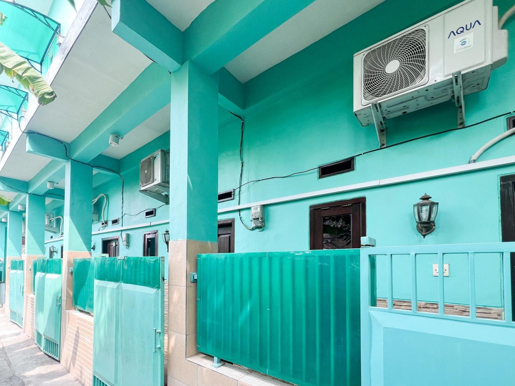 Reddoorz Near Sunrise Mall Mojokerto Ngoại thất bức ảnh