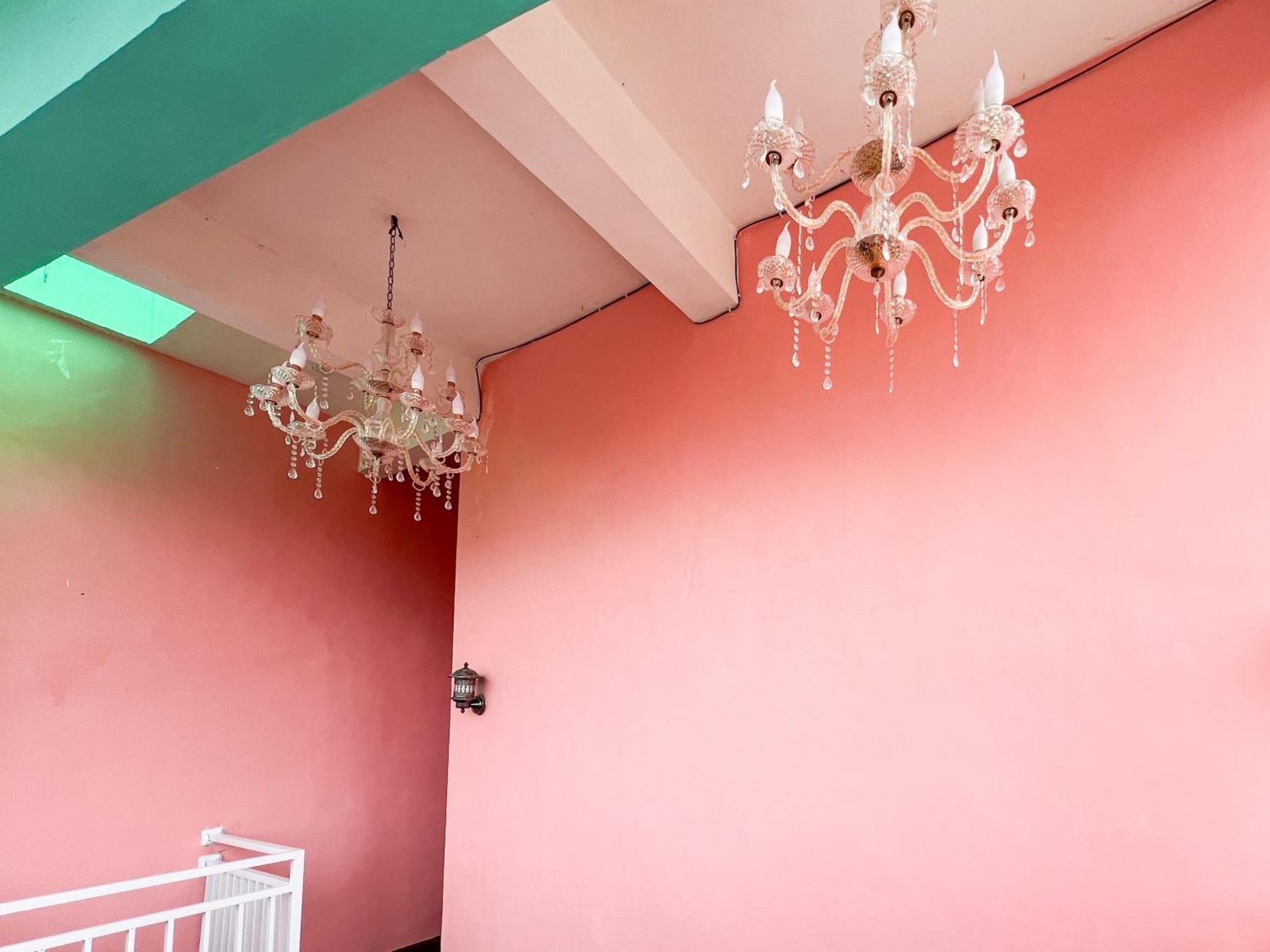 Reddoorz Near Sunrise Mall Mojokerto Ngoại thất bức ảnh
