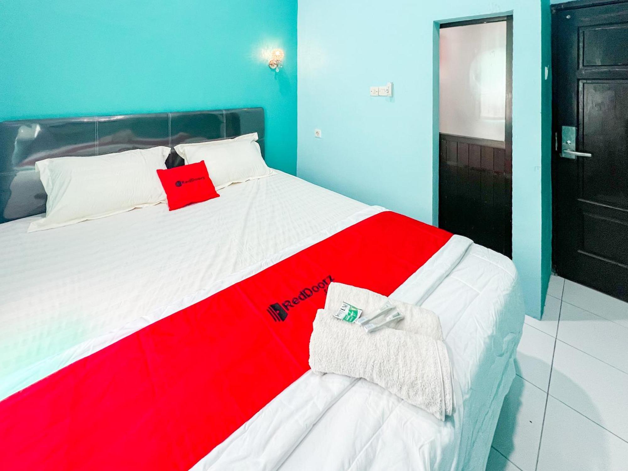 Reddoorz Near Sunrise Mall Mojokerto Ngoại thất bức ảnh
