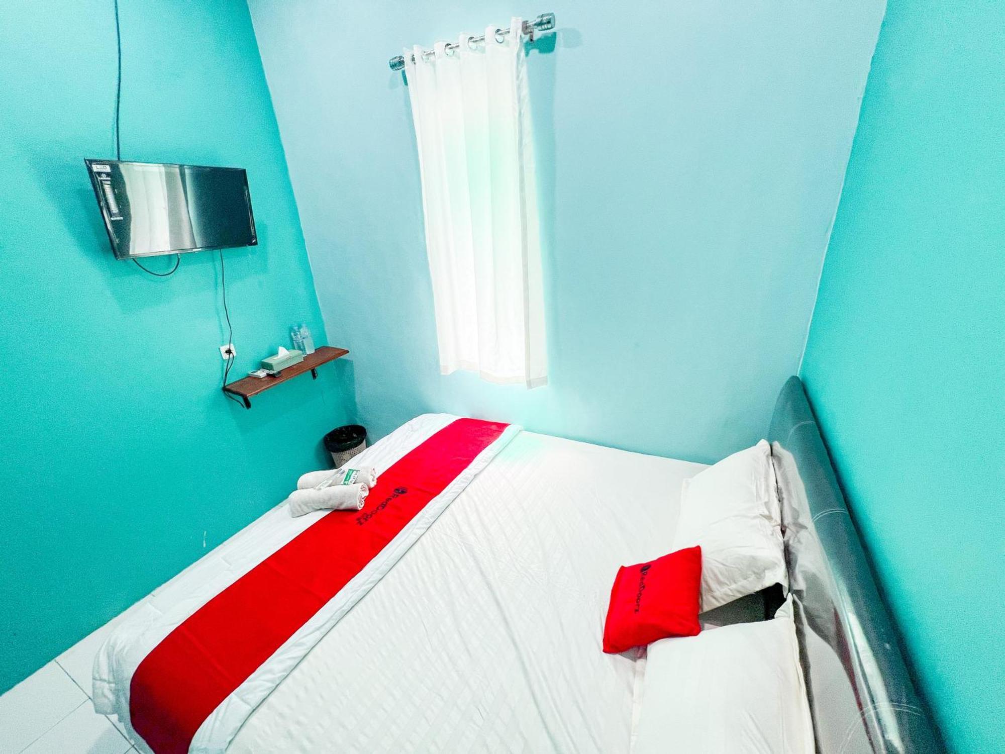 Reddoorz Near Sunrise Mall Mojokerto Ngoại thất bức ảnh