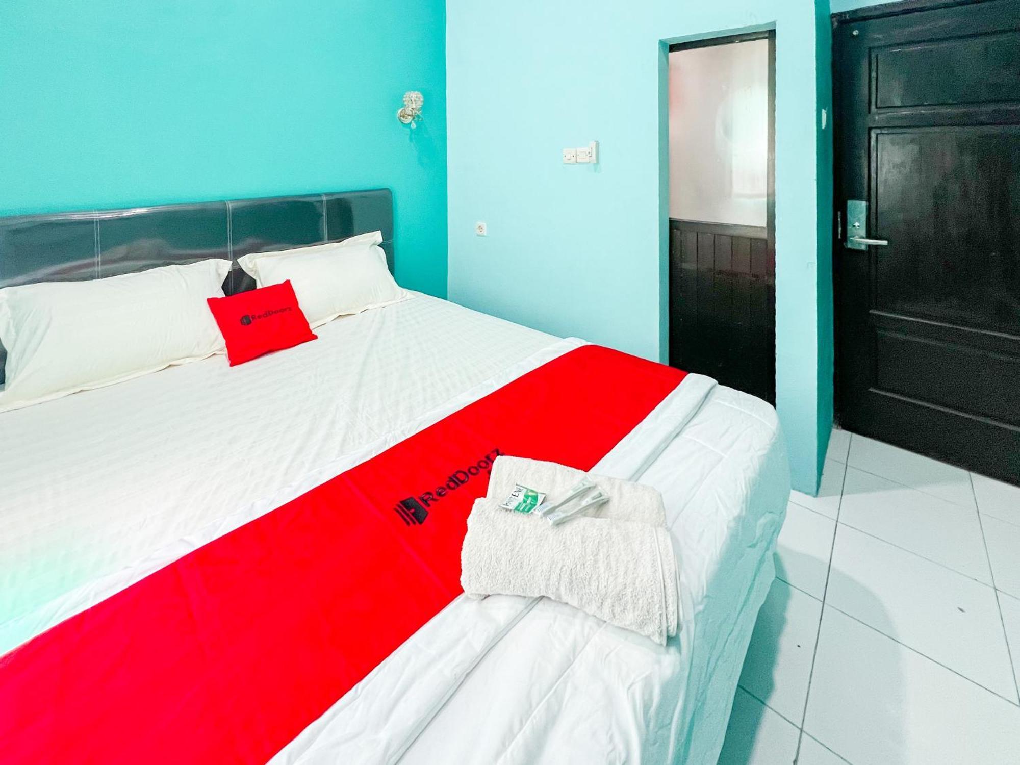Reddoorz Near Sunrise Mall Mojokerto Ngoại thất bức ảnh
